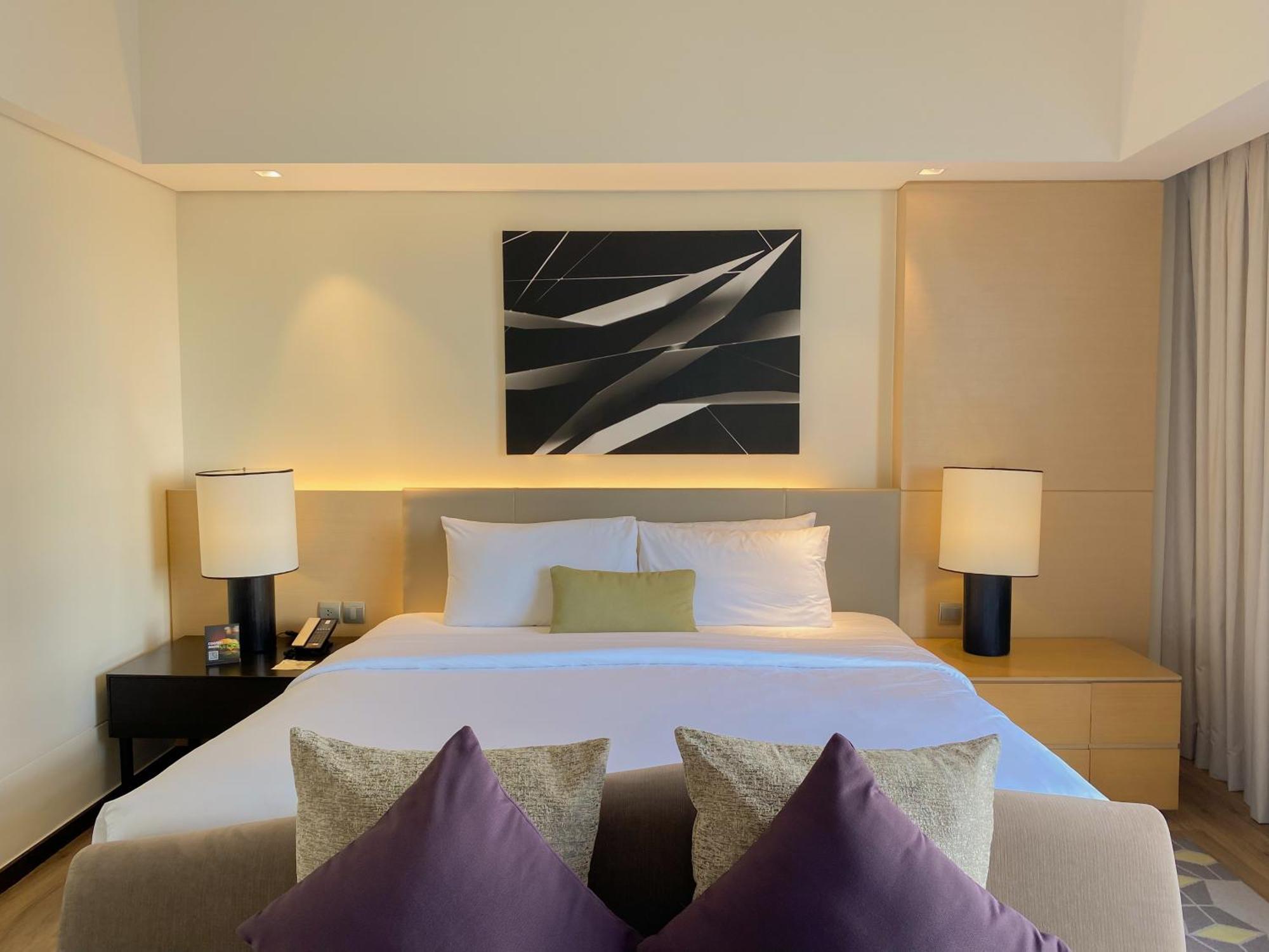 Seda Vertis North Quezon City Extérieur photo A bedroom at the hotel