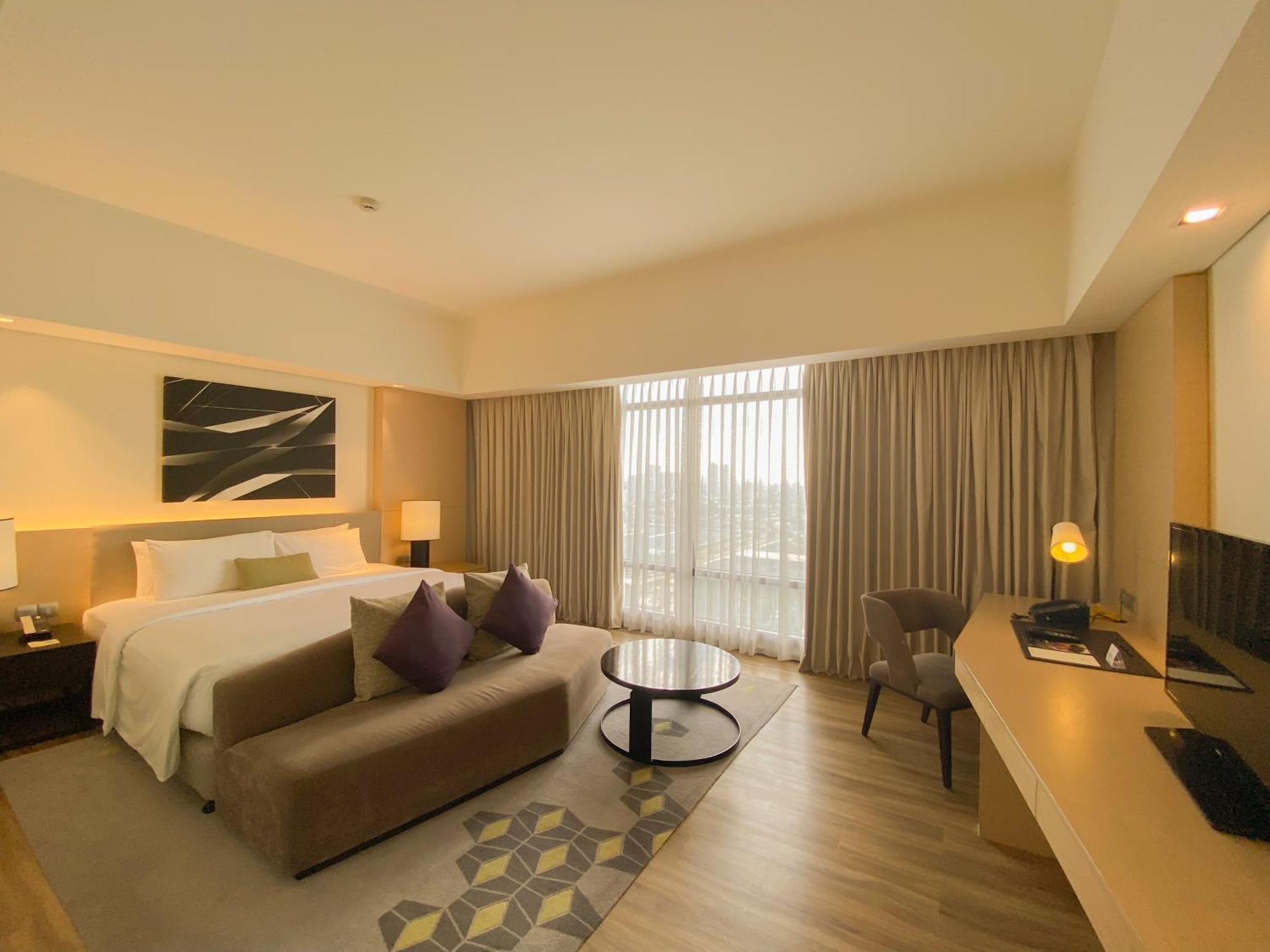 Seda Vertis North Quezon City Extérieur photo Deluxe Room