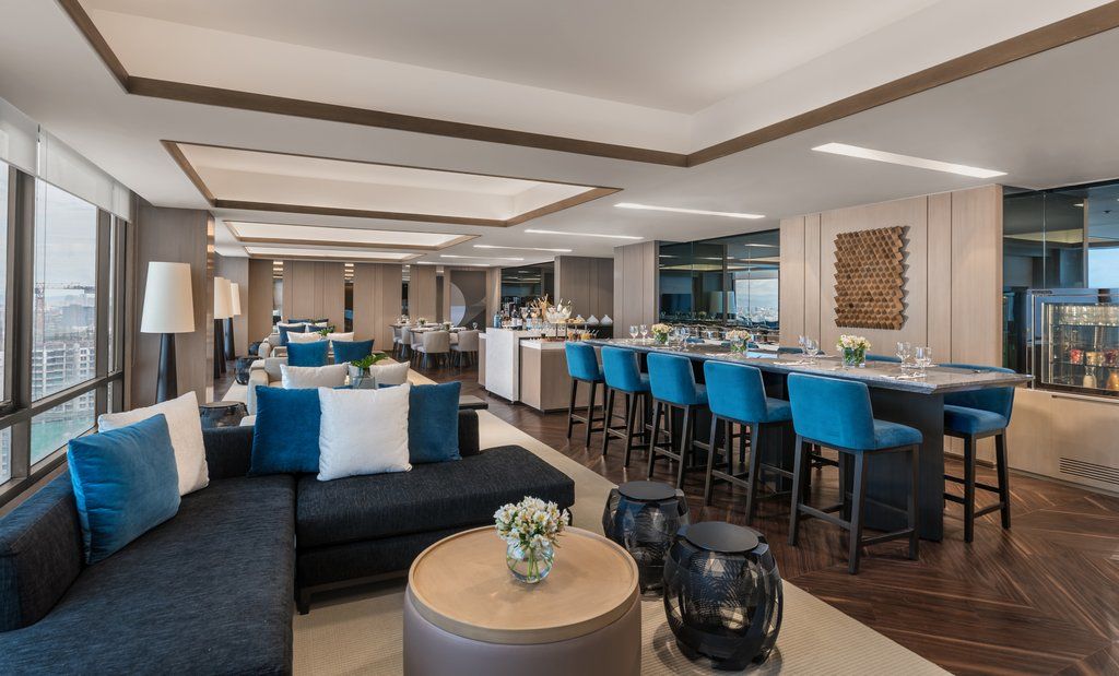 Seda Vertis North Quezon City Extérieur photo The Royal Wing Suites and Spa